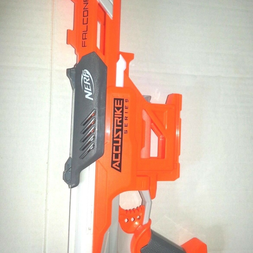 White Nerf N-Strike Elite Retaliator Blaster - Picture 5 of 5